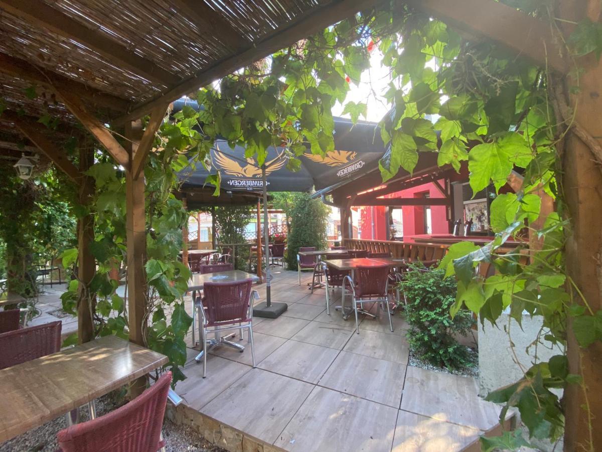 Atipyc Hotel Marssac-sur-Tarn Esterno foto